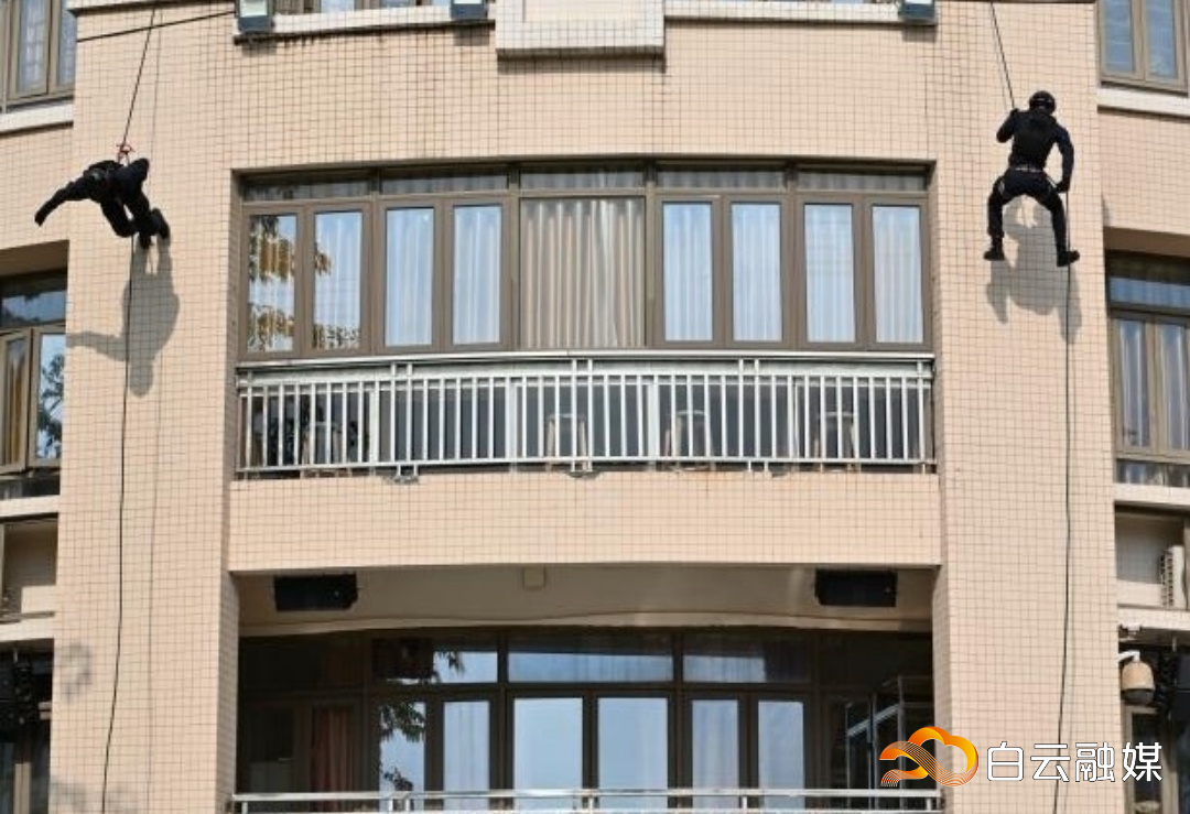 1751641123293023554 1751641123293023554