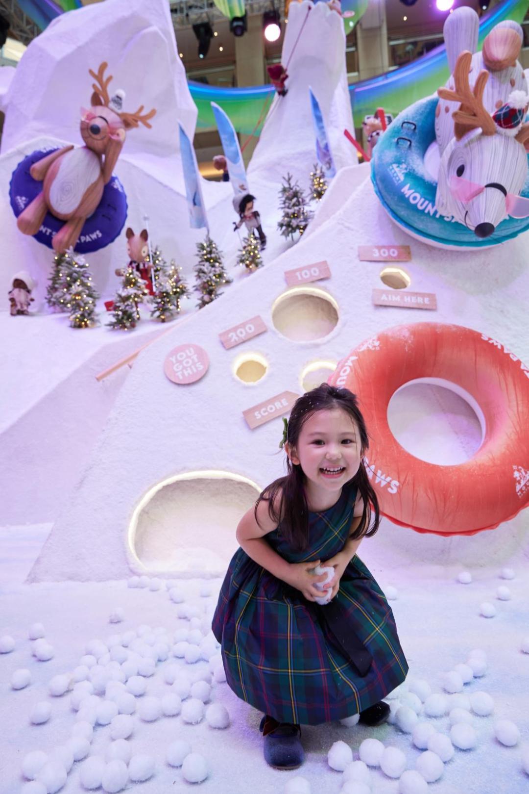 香港夜缤纷欢迎世界各地游客,尤其是孩子3