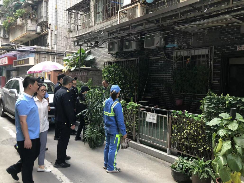 (图:清理前情况)