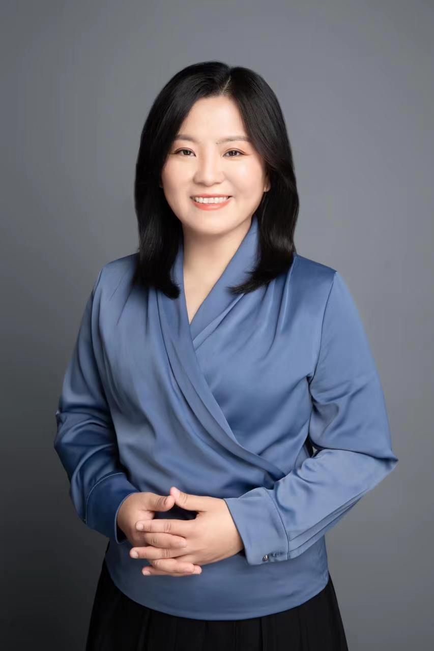 省社科院揭英丽