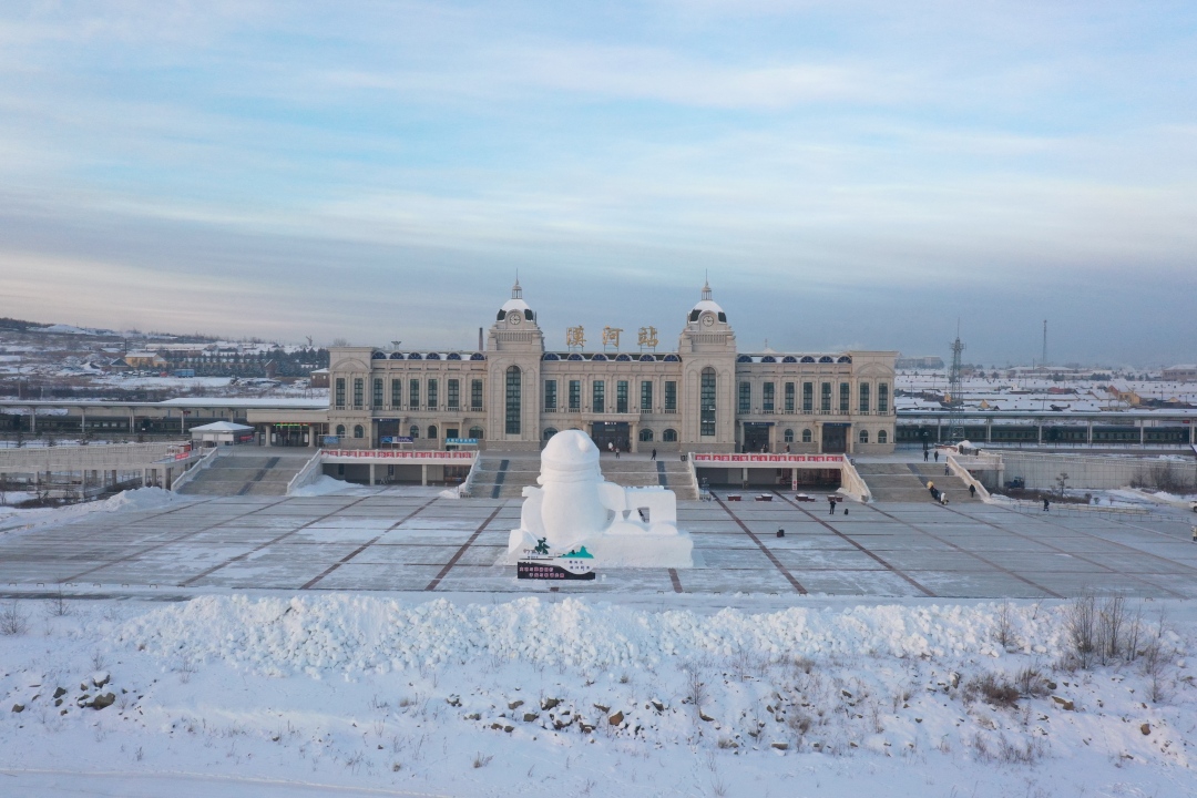 石枫-(新华全媒+)(2)饮冰卧雪 扎根中国最-FZ102811323871