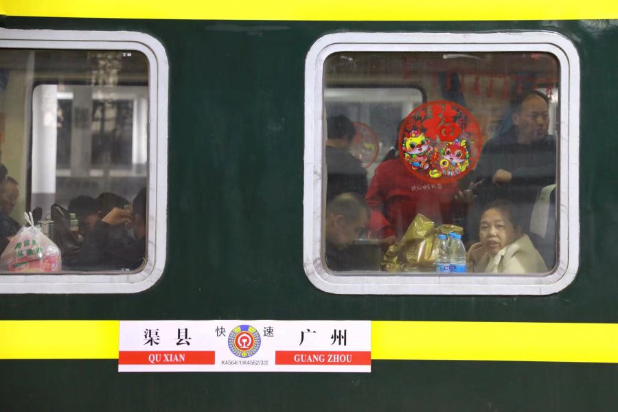 新春走基层丨提运能、暖服务,广州多方护航春运,回家一路坦途!