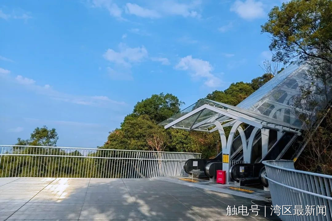 摩星岭观光扶梯入口