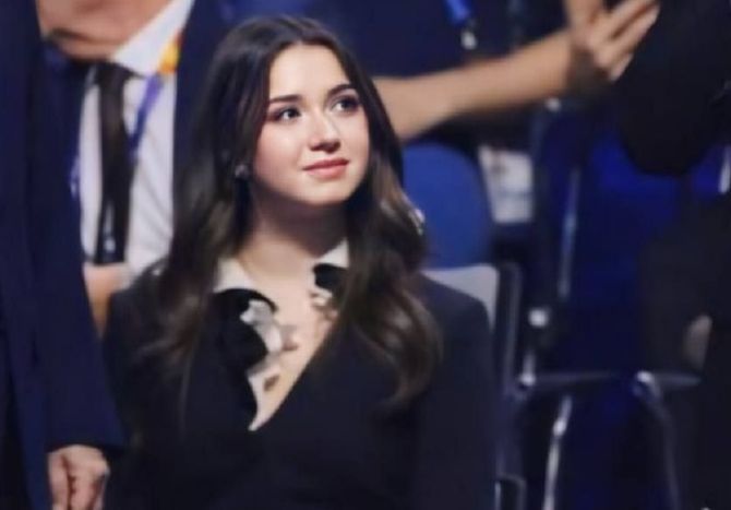 a7d4edc7ly1hn1ng7a54mj20nw0zk0u9