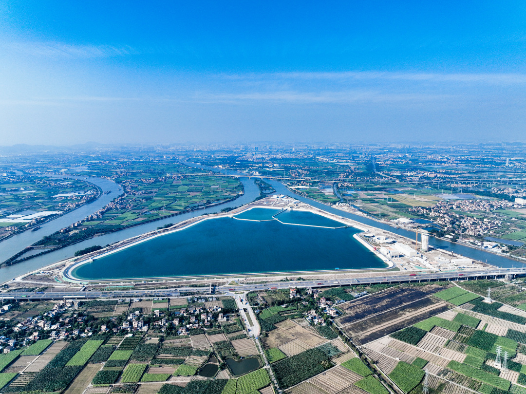 珠三角水资源配置工程高新沙泵站、水库航拍图。4401734