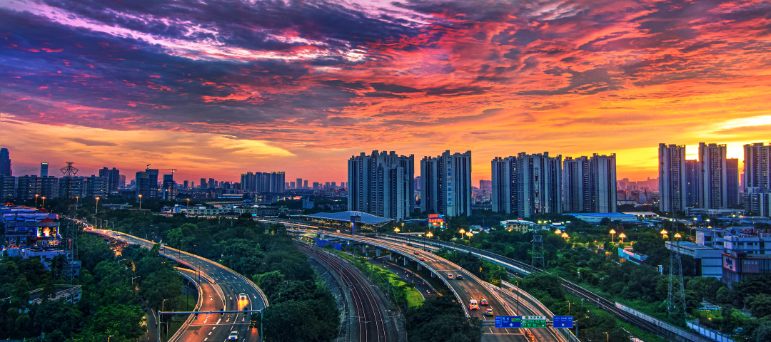 严广生《珠江桥中夜色》