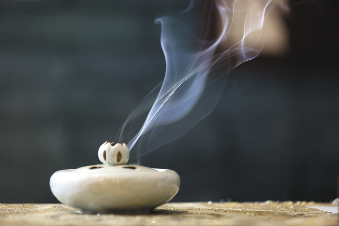 倪明-莲花香炉-香烟 6-FZ102811732258