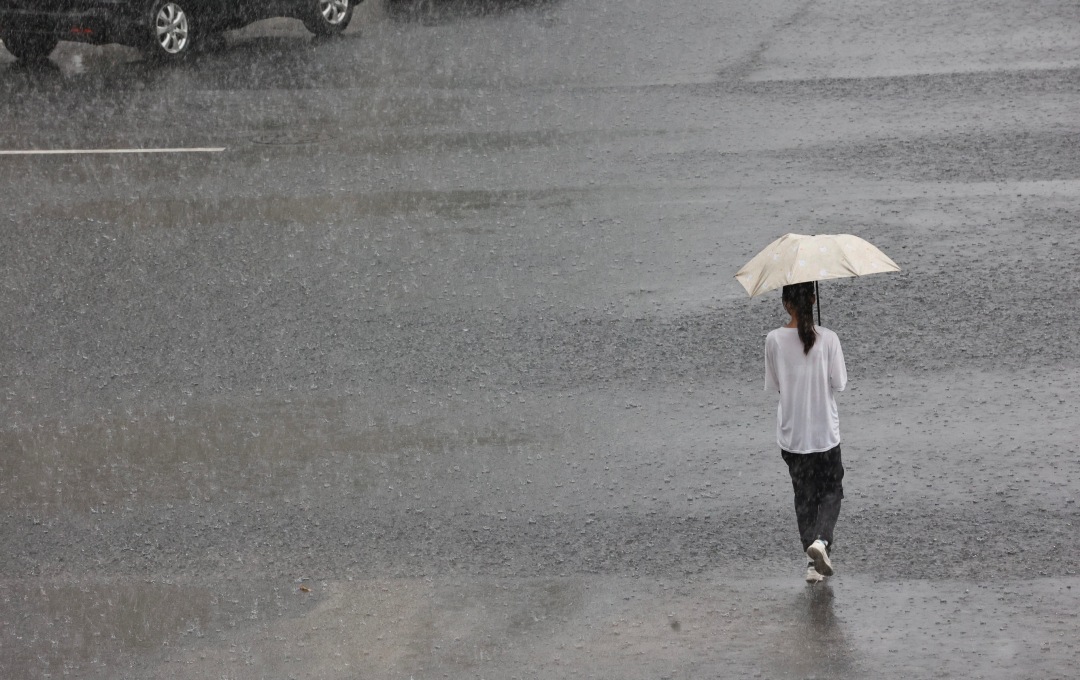 高鹤涛-天气__ 大雨滂沱-FZ100411888292.jpg 高鹤涛-天气__ 大雨滂沱-FZ100411888292.jpg