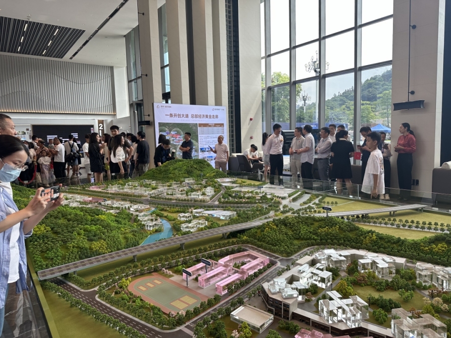 重磅政策发布后记者多路探访广州楼市:政策提振预期,楼市迎来利好