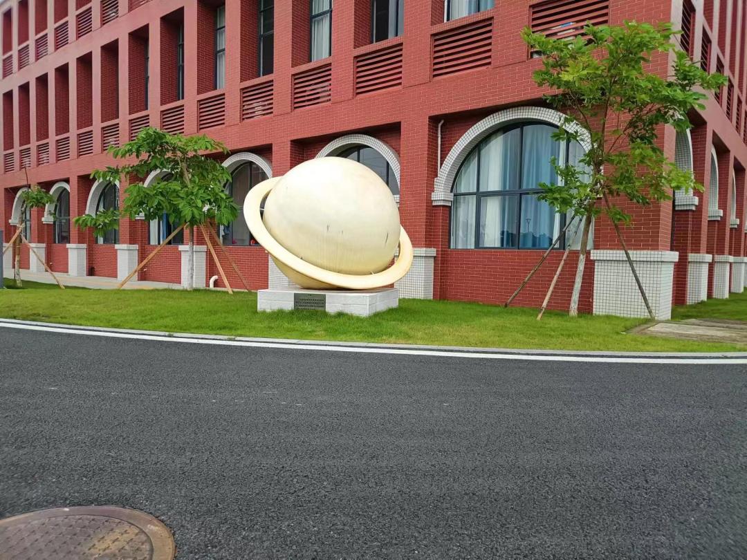 《雕塑》赖柳松.jpeg 《雕塑》赖柳松.jpeg