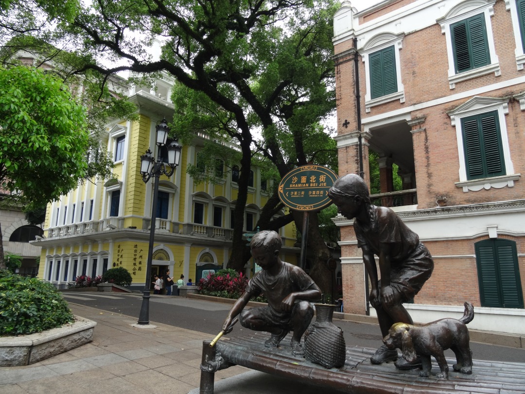 《悠然自得的生活》易巧.JPG 《悠然自得的生活》易巧.jpg