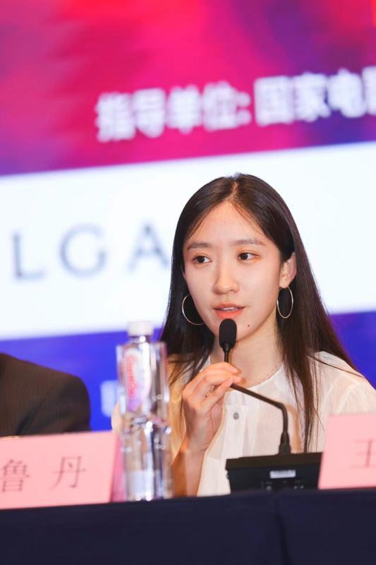 152da2b599ef4d0e8f8b245dd6b3f2d9