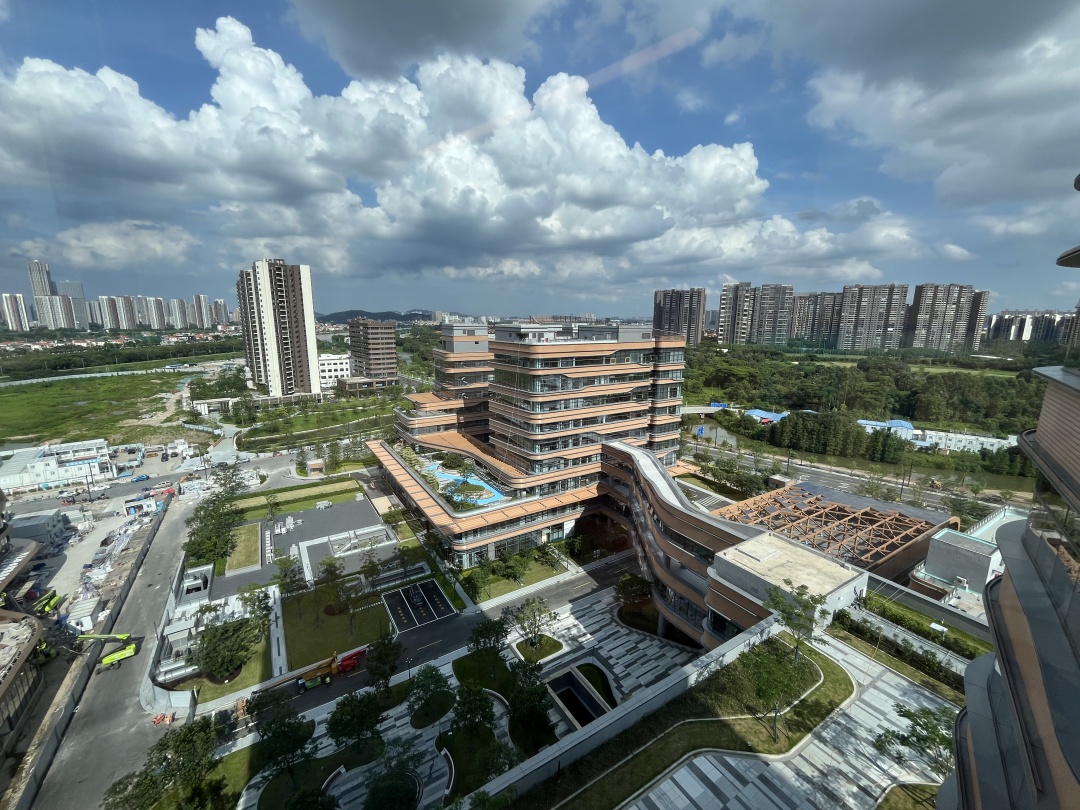 病床上的呼叫怎么用直击｜药物“秒传”，病床可智慧呼叫！记者抢先探营和祐医院_https://www.jmylbn.com_新闻资讯_第2张