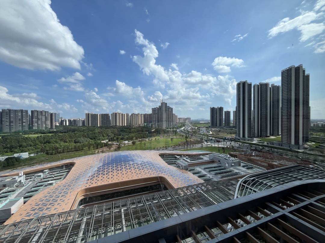 病床上的呼叫怎么用直击｜药物“秒传”，病床可智慧呼叫！记者抢先探营和祐医院_https://www.jmylbn.com_新闻资讯_第4张