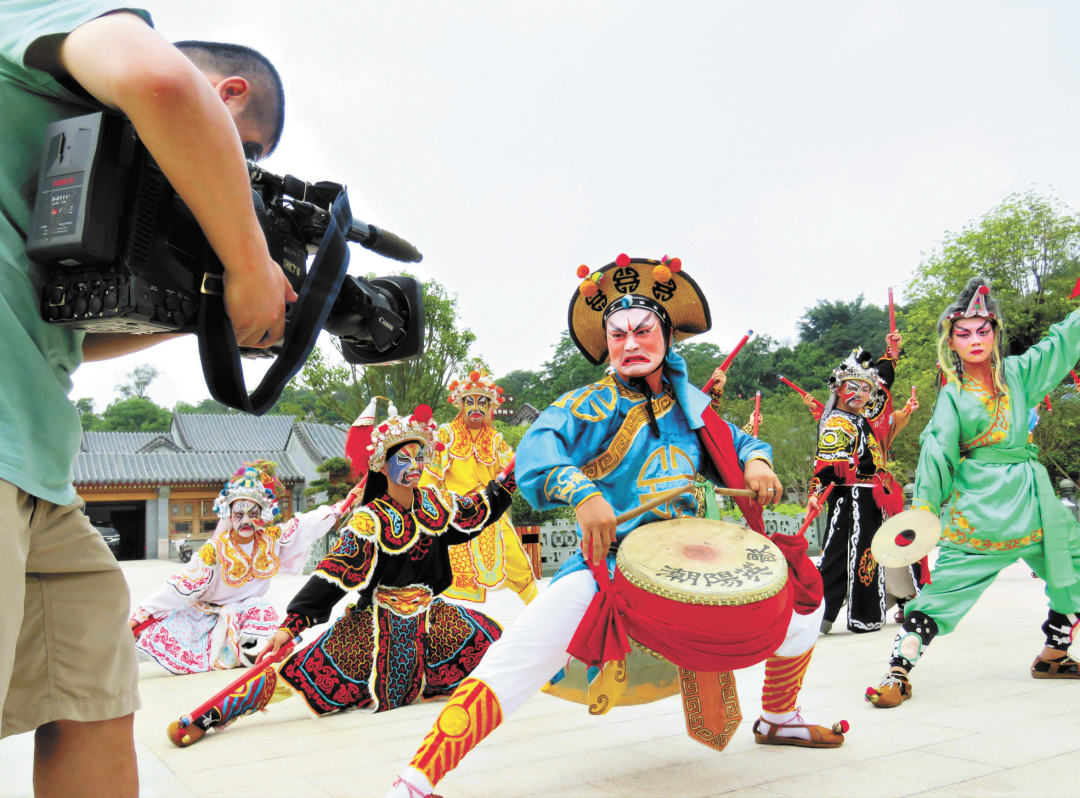 张忠安-潮阳棉北街道后溪英歌队4(潮阳区委宣传部-FZ102812178923