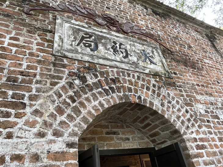 6b355bbb-daa2-4fce-a548-38e2a27344d5