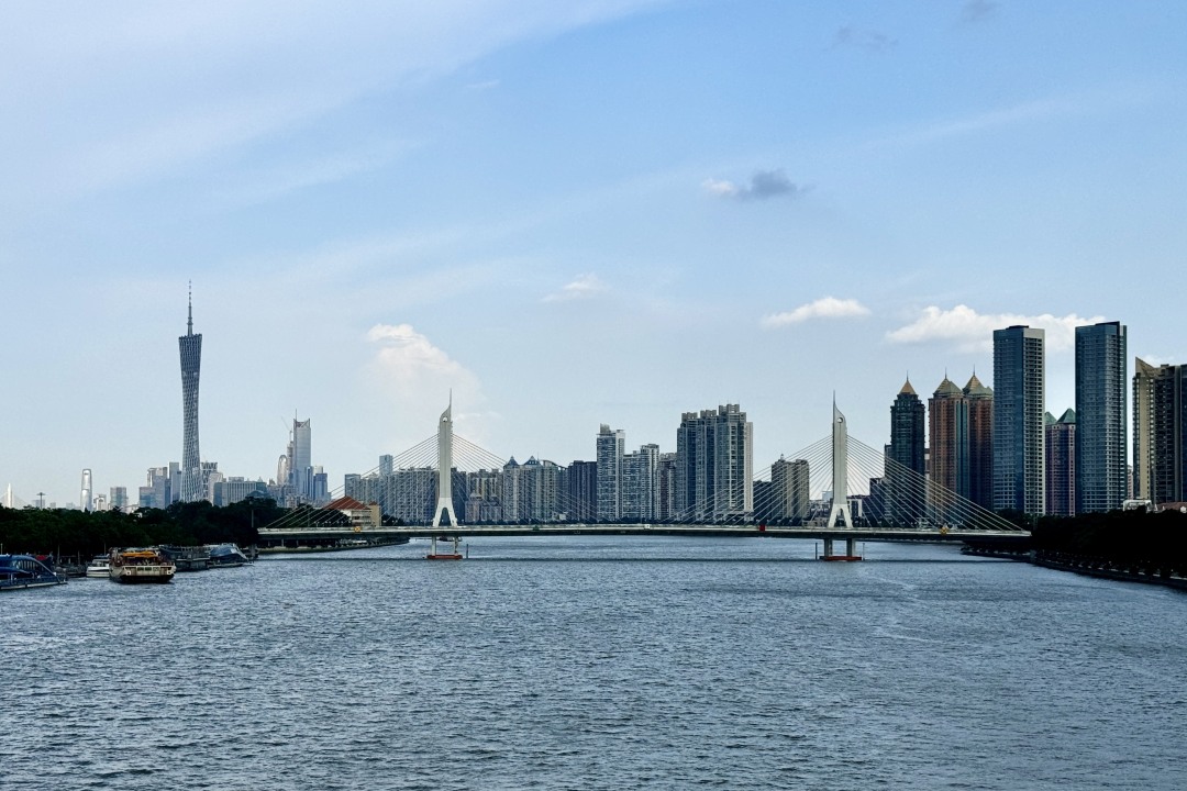 苏俊杰-天气｜炎热高温广州 夏日美不胜收-FZ100212257675.jpg