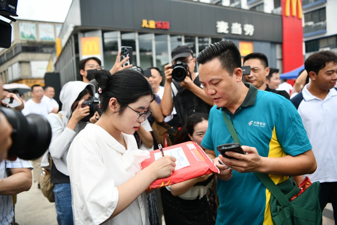 11e1637a147c9ff96cedffa1618d8b9.jpg 11e1637a147c9ff96cedffa1618d8b9.jpg