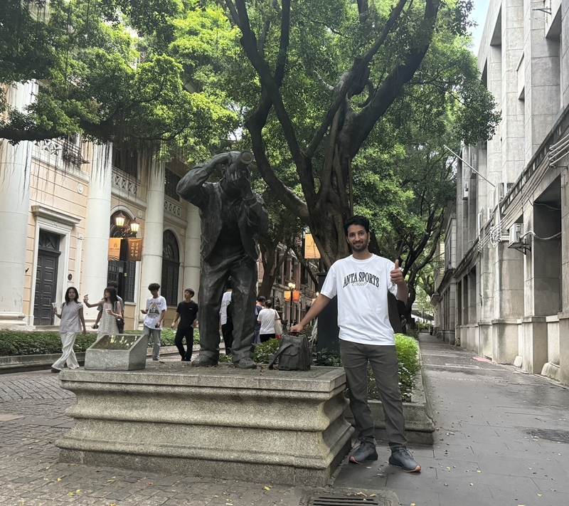 来自卡塔尔的Nasse在沙面游览。受访者供图