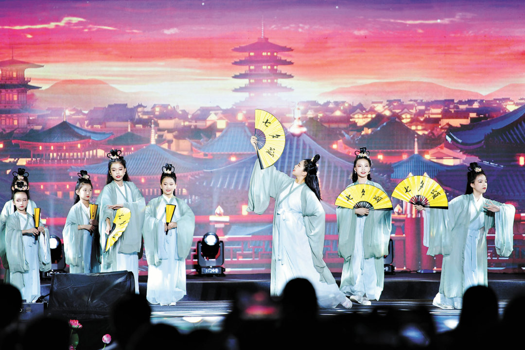 杨耀烨-天河乞巧文化节开幕-FZ102812323950