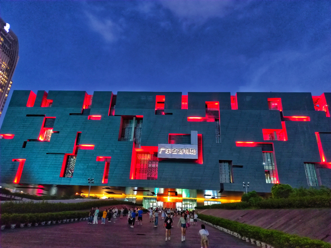 王维宣-夜间博物馆约定你,省博暑期恢复夜间博物馆-FZ100210571638.jpeg