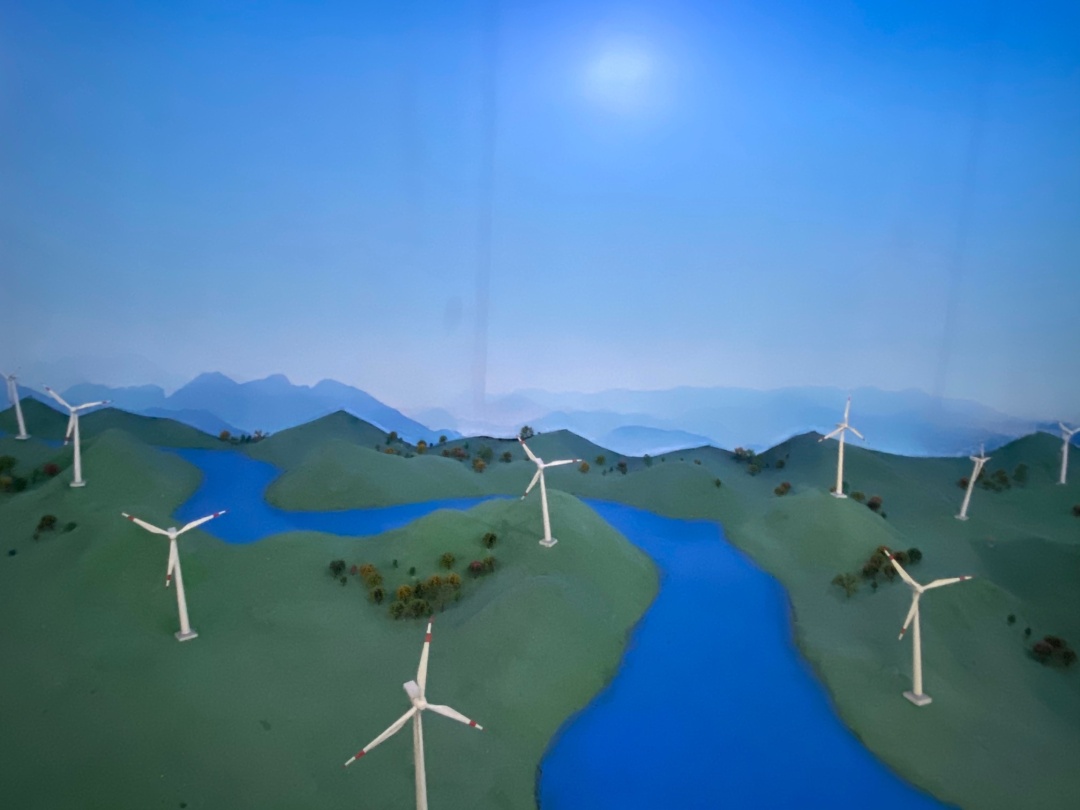 高鹤涛-沿着高速看中国(广东):明阳智能深耕海上-NEP1_20210421_C0026487952