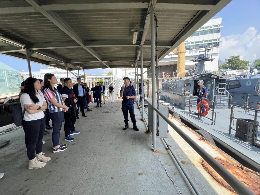 區議會參觀香港海關1