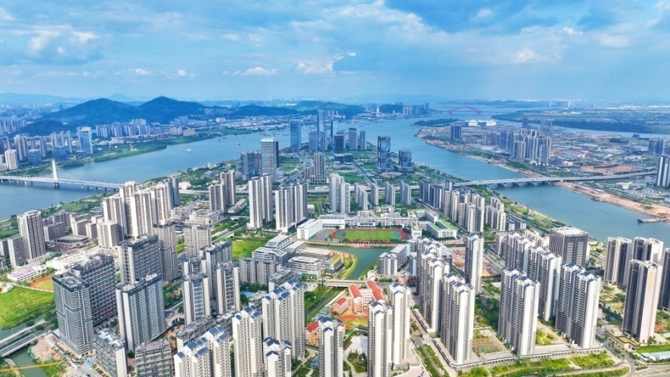 1724822105929059252cover