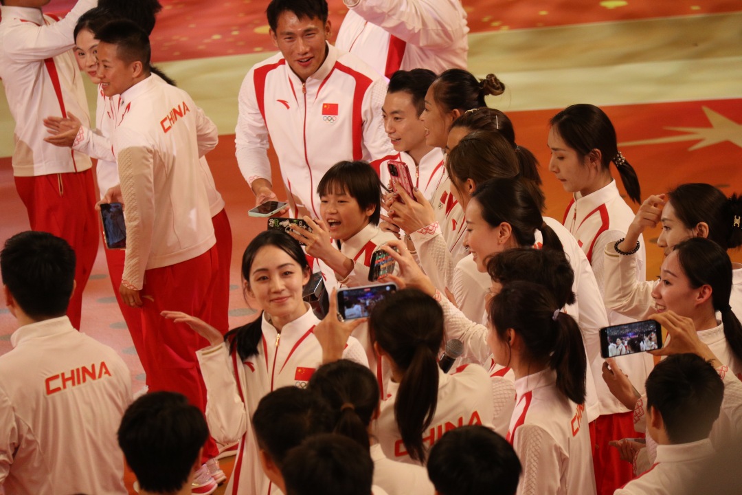 香港2.jpg 香港2.jpg