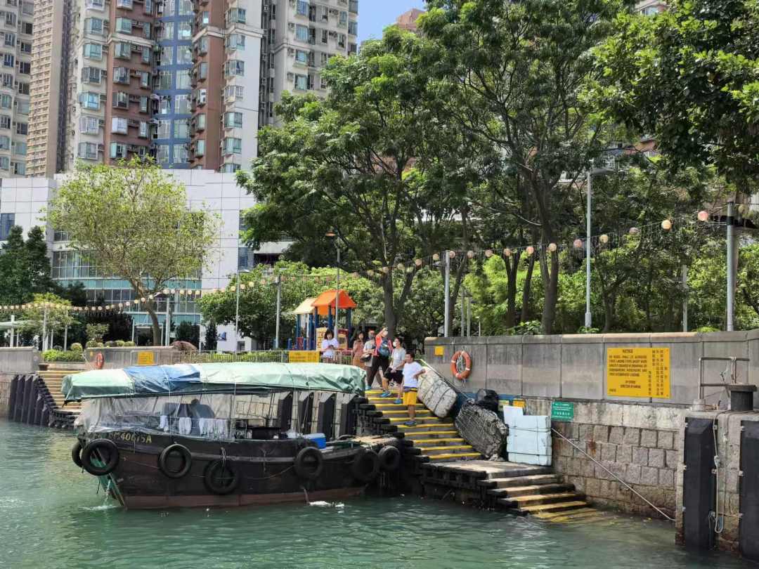 很多市民遊客慕名來品嚐艇仔粉2