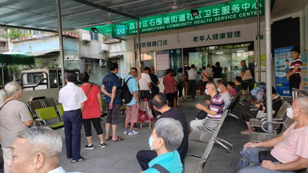 荔湾石围塘街:今年已完成6600多位65岁及以上老年人的免费体检