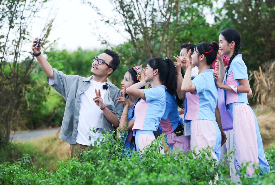 eb15cc3edba049f3aba56316e36e40f8.jpg eb15cc3edba049f3aba56316e36e40f8.jpg