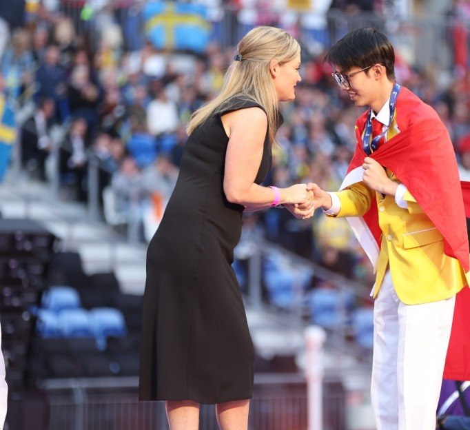 7104f090337e4493a7ddb9d81057b2a4.jpeg 7104f090337e4493a7ddb9d81057b2a4.jpeg