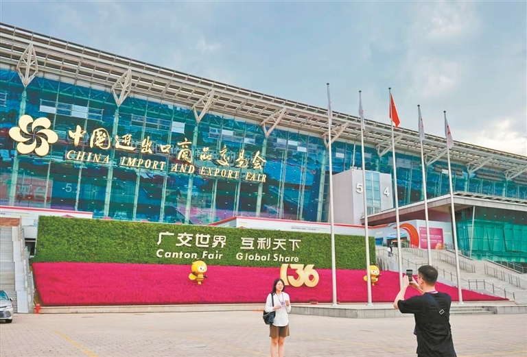 12761596_zhanghl_1728911095832_s