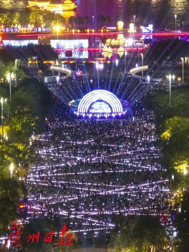 现场图集|2024年广州国际灯光节正式开幕!