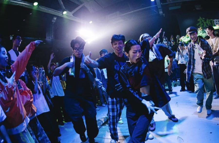逾700名大学生舞者广州“Battle” 大湾区街舞火热炫酷