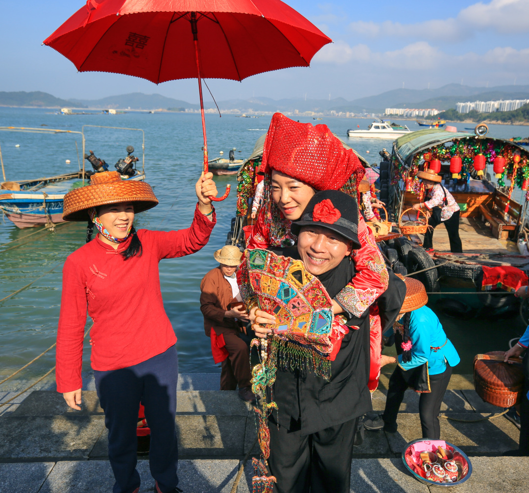 88--入展作品--马文荣--疍家婚嫁--海洋文化