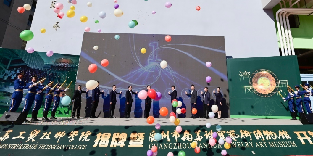 e3a350630b2643608081bbf087353472.jpg e3a350630b2643608081bbf087353472.jpg