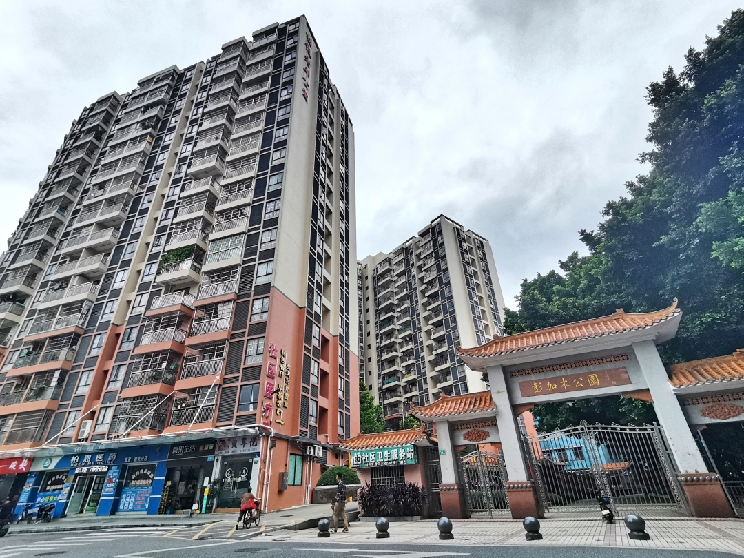槎龙老年公寓周边配套齐全。信息时报记者 何家贵 摄.jpg