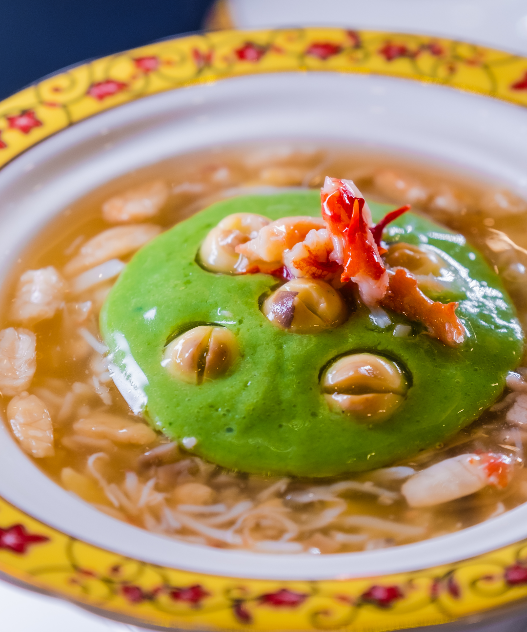 榄仁蟹肉烩鲜莲