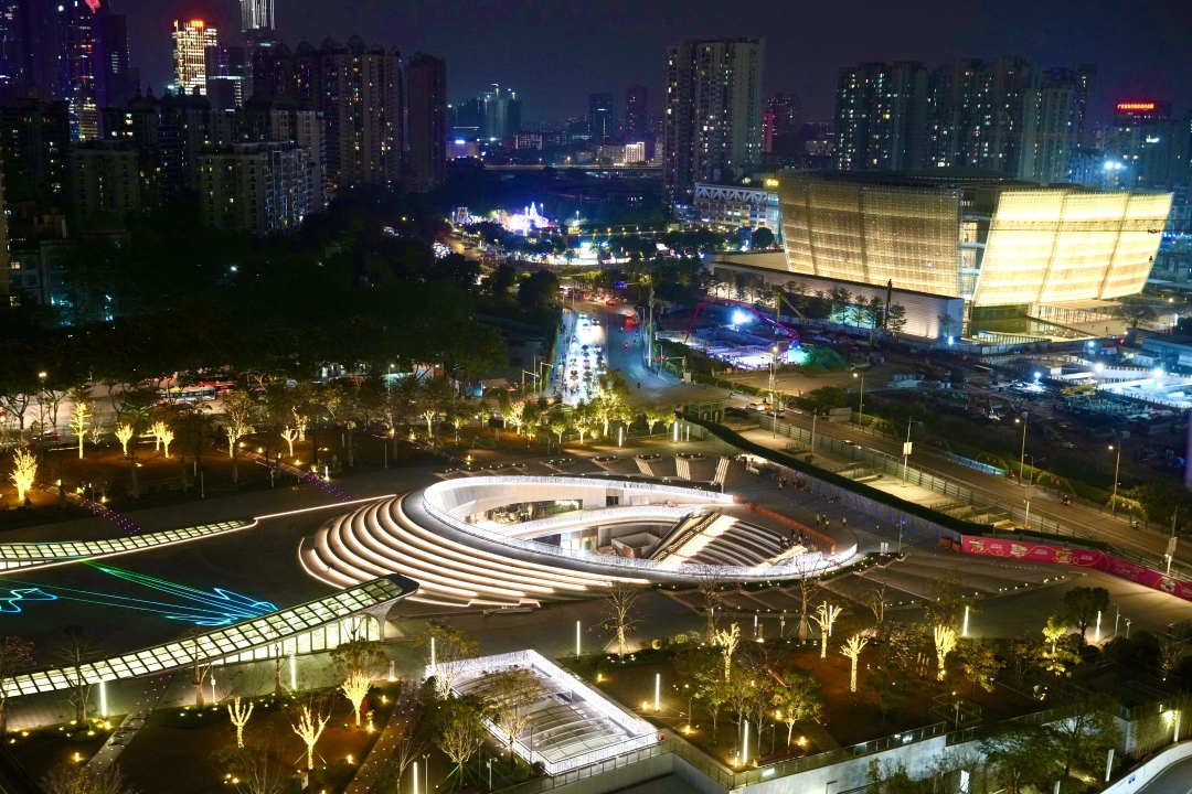 广州塔广场正在紧张筹备迎接12月28日开业3