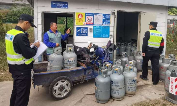 5f56041db39643f5b6e4e694e0102432.jpg 5f56041db39643f5b6e4e694e0102432.jpg