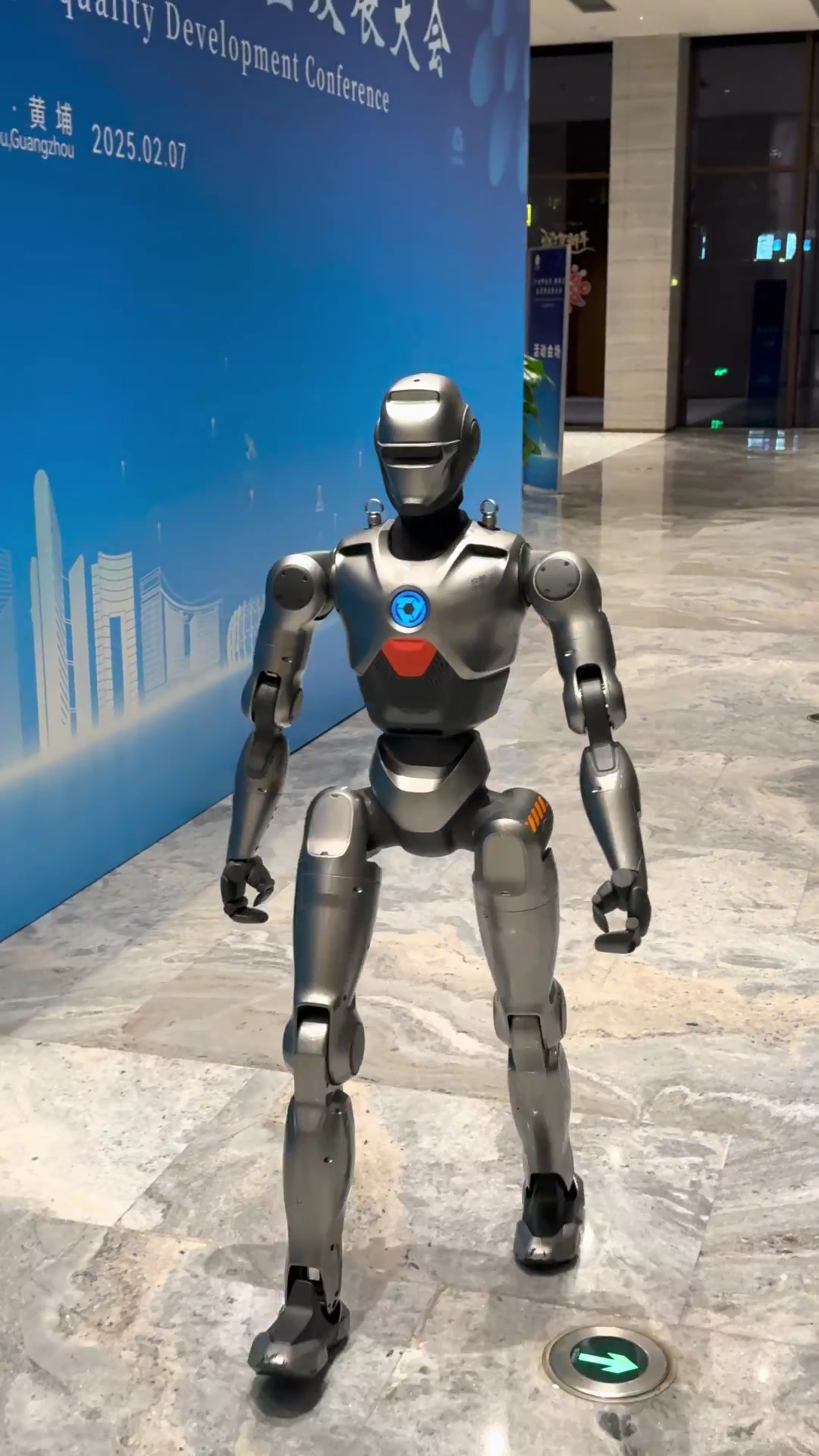 人形机器人商业化提速