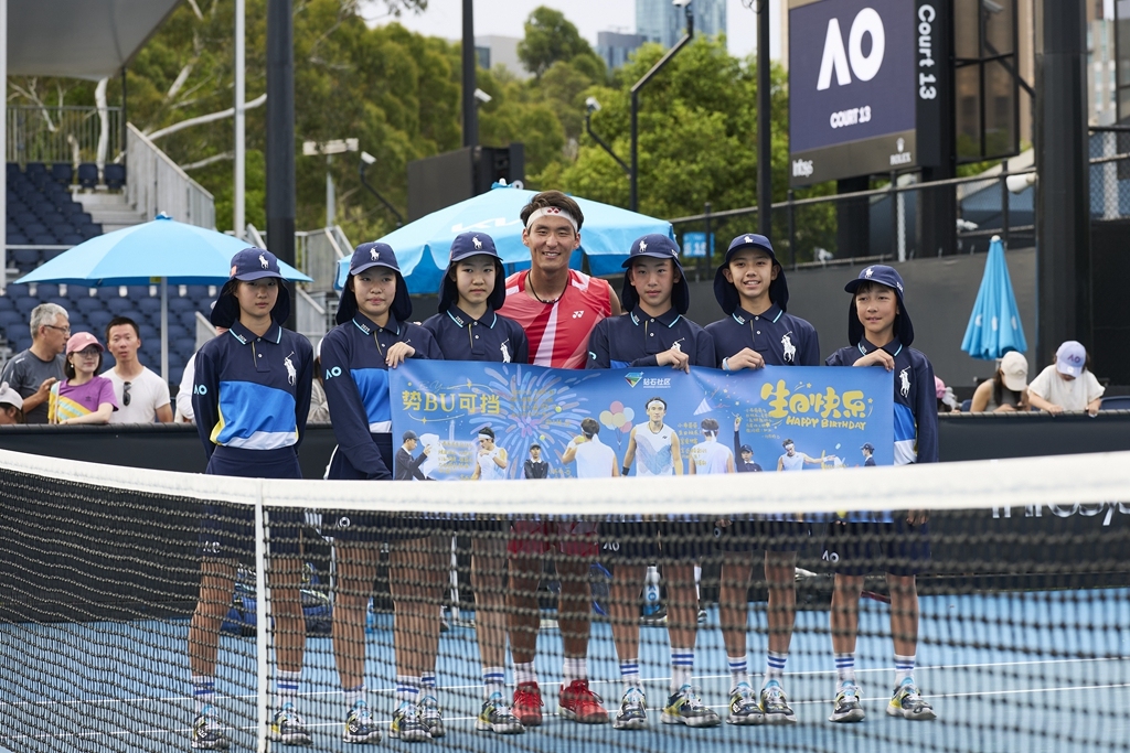 布云朝克特生日_副本