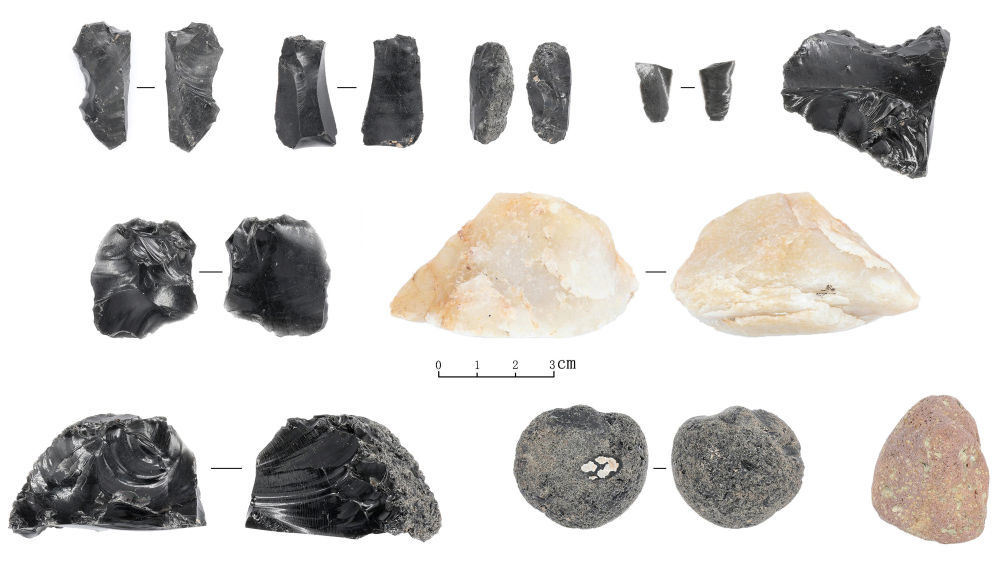 吉林和龙市大洞旧石器时代遗址第一阶段出土的石制品(资料照片)。新华社发(考古杂志社供图)