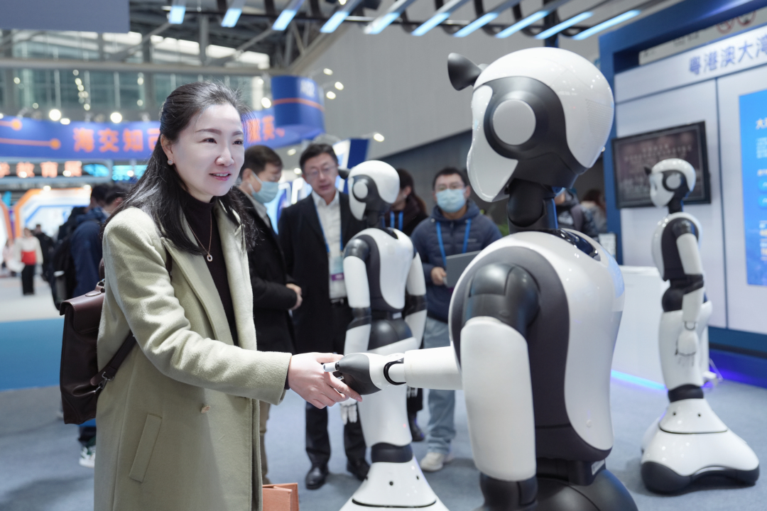 莫伟浓-2023海交会|黄埔展位智能机器人表演吸-FZ100413474744.jpeg 莫伟浓-2023海交会|黄埔展位智能机器人表演吸-FZ100413474744.jpeg