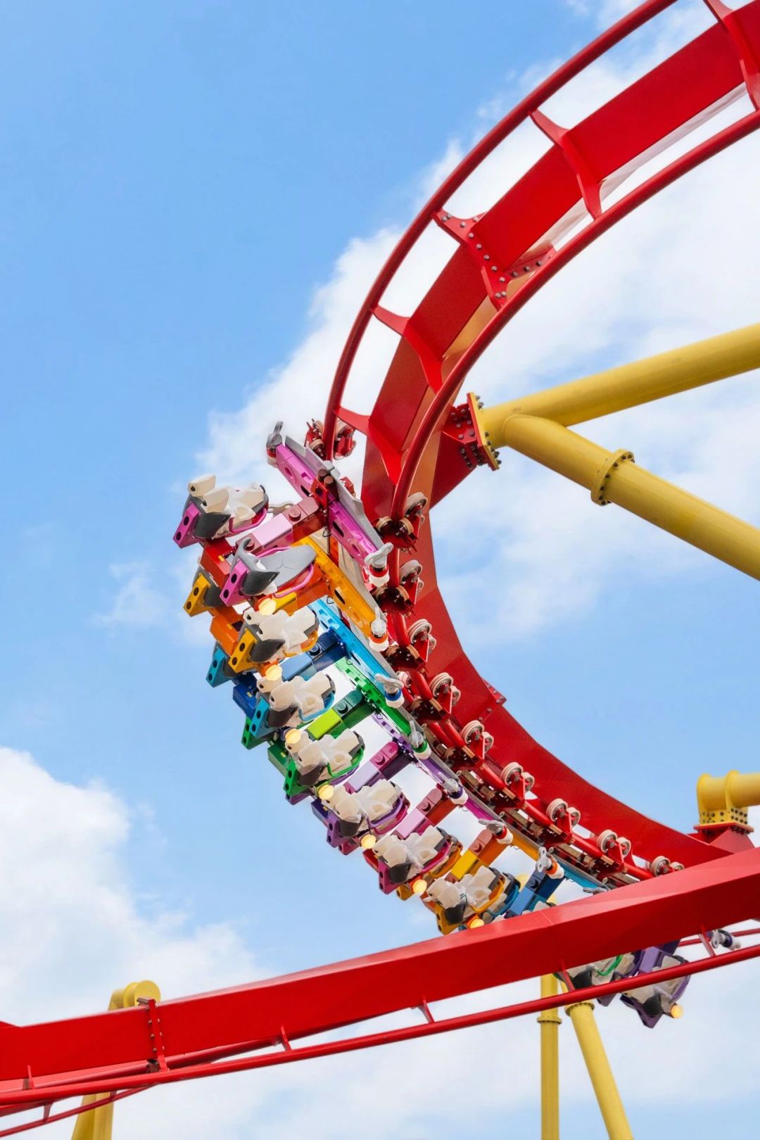 全球首创项目:乐高大飞车安装完成开跑