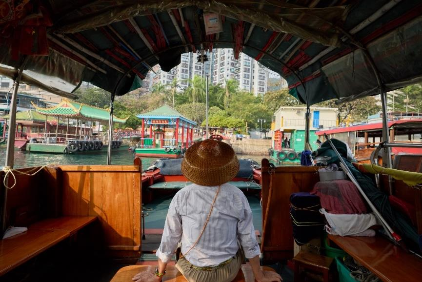 香港舞蹈藝術家梁儉豐所創的《水的迴聲》