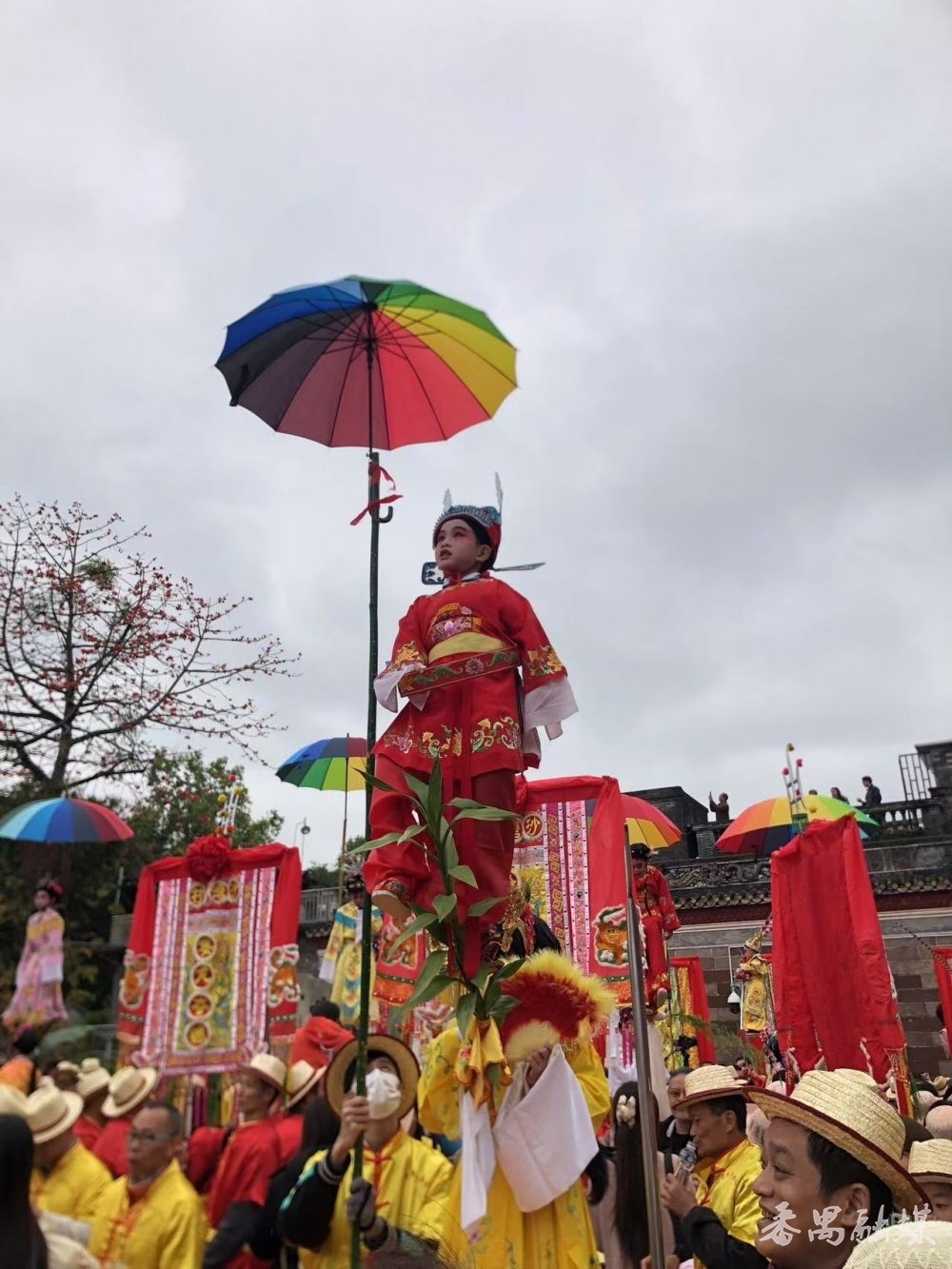 沙湾古镇飘色巡游又开始了