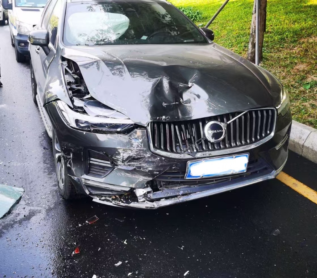 姚先生的沃尔沃XC60。(受访者供图)